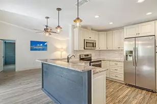 361 Bearded Oaks Cir, Sarasota, FL 34232 - Photo 6