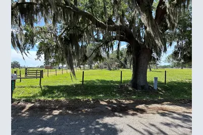 4090 Carlton Road, Sarasota, FL 34240 - Photo 2