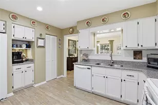 710 SW 77th Terrace, Gainesville, FL 32607 - Photo 4