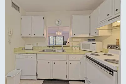 144 Pinehurst Drive #144, Bradenton, FL 34210 - Photo 12