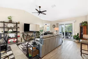 5719 Barraw Terr, The Villages, FL 32163 - Photo 4