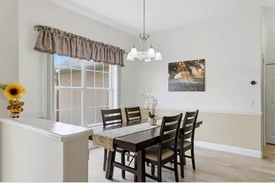 2405 49th Drive E, Bradenton, FL 34203 - Photo 10