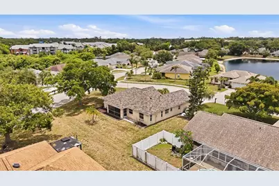 2405 49th Drive E, Bradenton, FL 34203 - Photo 32