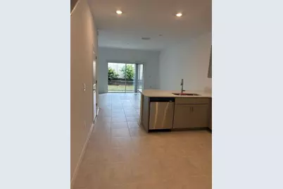 8629 Daybreak Street, Sarasota, FL 34241 - Photo 4