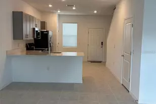8629 Daybreak St, Sarasota, FL 34241 - Photo 2