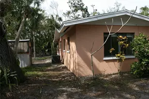 144 Garden Ln, Sarasota, FL 34242 - Photo 2