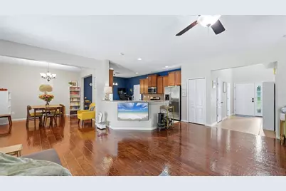 5666 Aaron Court, Sarasota, FL 34232 - Photo 10