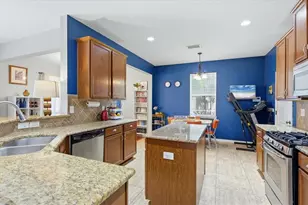 5666 Aaron Ct, Sarasota, FL 34232 - Photo 14