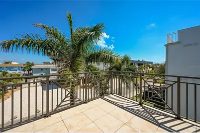 109 6th Street N #B, Bradenton Beach, FL 34217 - Photo 26