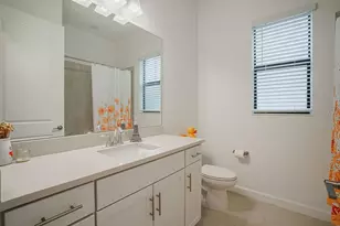 15909 Tradewind Ter, Lakewood Ranch, FL 34211 - Photo 36