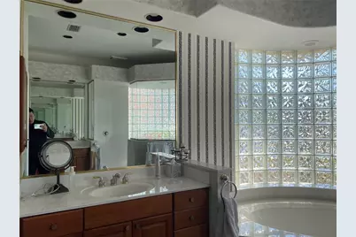 8758 Wild Dunes Drive, Sarasota, FL 34241 - Photo 14