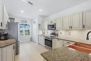 8222 Haven Harbour Way, Bradenton, FL 34212 - Photo 2