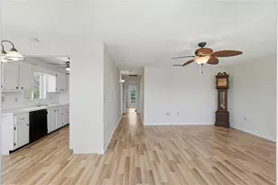 11201 80th Ave N, Seminole, FL 33772 - Photo 10