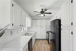 11201 80th Ave N, Seminole, FL 33772 - Photo 14