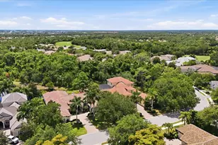 12564 Highfield Cir, Lakewood Ranch, FL 34202 - Photo 14