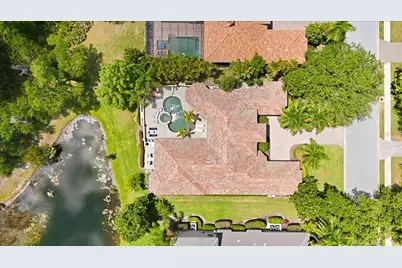 12564 Highfield Circle, Lakewood Ranch, FL 34202 - Photo 20