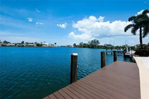 532 70th St, Holmes Beach, FL 34217 - Photo 34