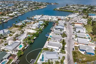 6401 Marina Dr, Holmes Beach, FL 34217 - Photo 40