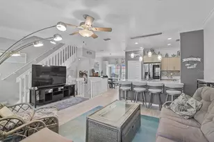 1423 Gulf Dr N, Bradenton Beach, FL 34217 - Photo 18