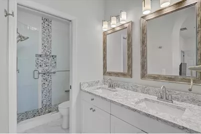 1423 Gulf Drive N, Bradenton Beach, FL 34217 - Photo 28