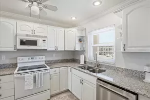 3330 Gulf of Mexico Dr, Longboat Key, FL 34228 - Photo 16