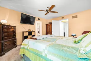 4424 Meadow Creek Cir, Sarasota, FL 34233 - Photo 22