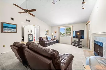 4424 Meadow Creek Circle, Sarasota, FL 34233 - Photo 10
