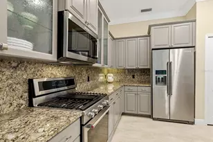 7210 Lake Forest Gln, Lakewood Ranch, FL 34202 - Photo 22