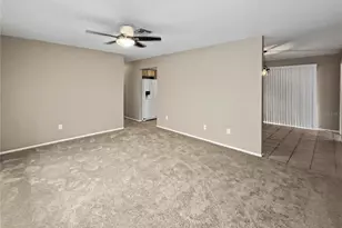 5365 Winewood Dr, Sarasota, FL 34232 - Photo 2
