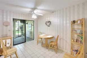 3825 Wilshire Cir, Sarasota, FL 34238 - Photo 12