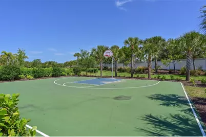 12645 Promenade Estates Boulevard, Sarasota, FL 34238 - Photo 32