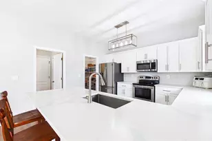 601 19th St NW, Ruskin, FL 33570 - Photo 8