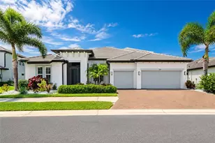 6254 Rivo Lks Blvd, Sarasota, FL 34241 - Photo 2