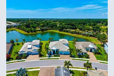 6254 Rivo Lakes Boulevard, Sarasota, FL 34241 - Photo 4