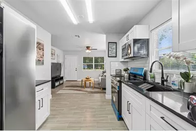 2105 46th Avenue Drive W, Bradenton, FL 34207 - Photo 20