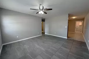 606 Briarwood Rd, Venice, FL 34293 - Photo 2