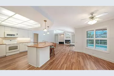 4871 Winterhaven Drive, Sarasota, FL 34233 - Photo 14