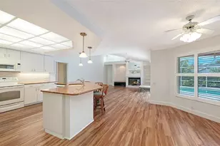4871 Winterhaven Dr, Sarasota, FL 34233 - Photo 14