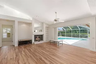 4871 Winterhaven Dr, Sarasota, FL 34233 - Photo 24