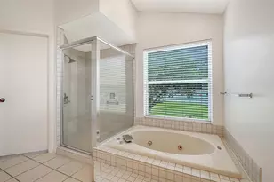 4871 Winterhaven Dr, Sarasota, FL 34233 - Photo 30
