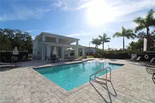 4004 Via Sienna Cir, Sarasota, FL 34243 - Photo 2