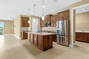 10112 Lake Wales Cir, Sarasota, FL 34241 - Photo 12