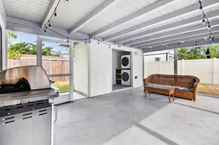 916 Pattison Ave, Sarasota, FL 34237 - Photo 32