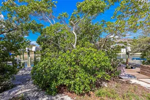 221 85th St, Holmes Beach, FL 34217 - Photo 38
