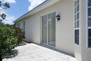 831 Chalmers Dr, Venice, FL 34293 - Photo 34