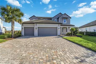17109 Sweetwater Village Dr, Lakewood Ranch, FL 34211 - Photo 4