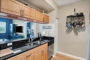 1064 N Tamiami Trl, Sarasota, FL 34236 - Photo 18