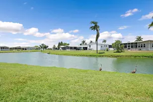 8102 Marie Ln, Ellenton, FL 34222 - Photo 2
