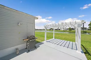 8102 Marie Ln, Ellenton, FL 34222 - Photo 36