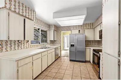 6909 9th Court E, Sarasota, FL 34243 - Photo 12